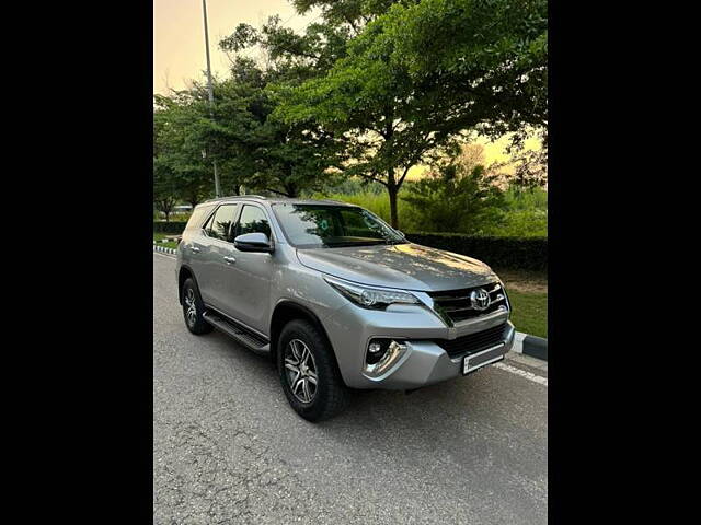 Second Hand Toyota Fortuner [2016-2021] 2.8 4x2 MT [2016-2020] in Chandigarh