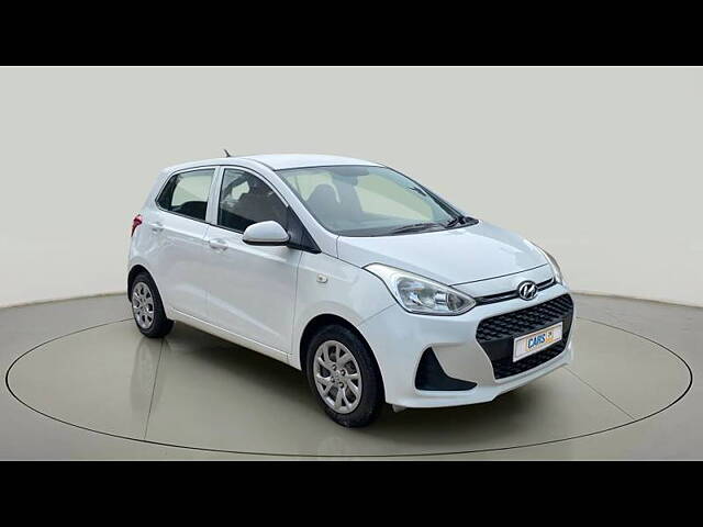 Second Hand Hyundai Grand i10 Magna 1.2 Kappa VTVT in Lucknow