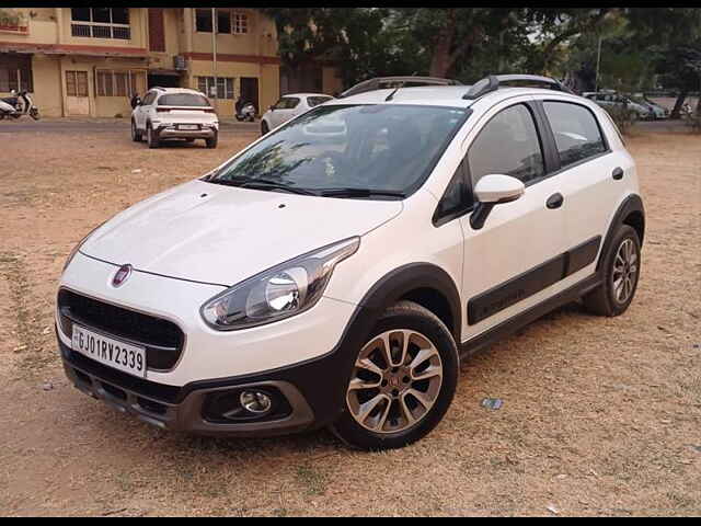 Second Hand Fiat Avventura Emotion Multijet 1.3 in Ahmedabad