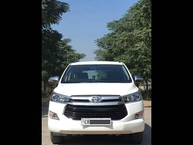 Second Hand Toyota Innova Crysta ZX 2.4 7 STR in Mohali