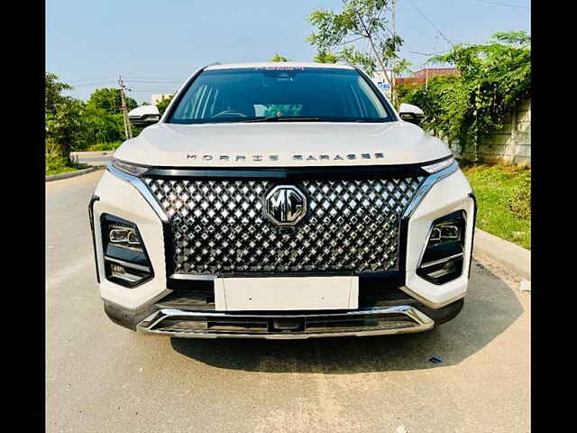 Second Hand MG Hector Plus Savvy Pro 1.5 Turbo Petrol CVT 6 STR in Ahmedabad