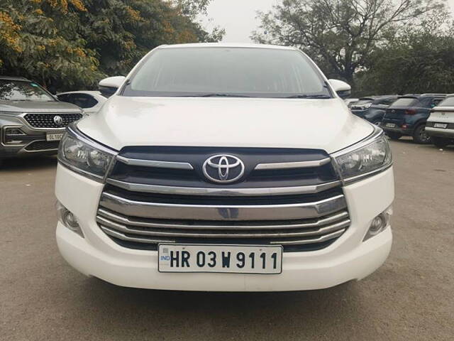 Second Hand Toyota Innova Crysta [2016-2020] 2.4 G 8 STR [2016-2017] in Delhi