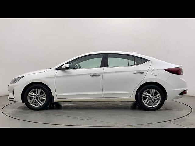 Second Hand Hyundai Elantra [2016-2019] 2.0 SX MT in Chennai