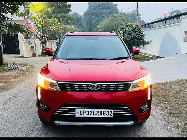 Second Hand Mahindra XUV300 [2019-2024] 1.5 W8 (O) AMT [2019-2020] in Lucknow