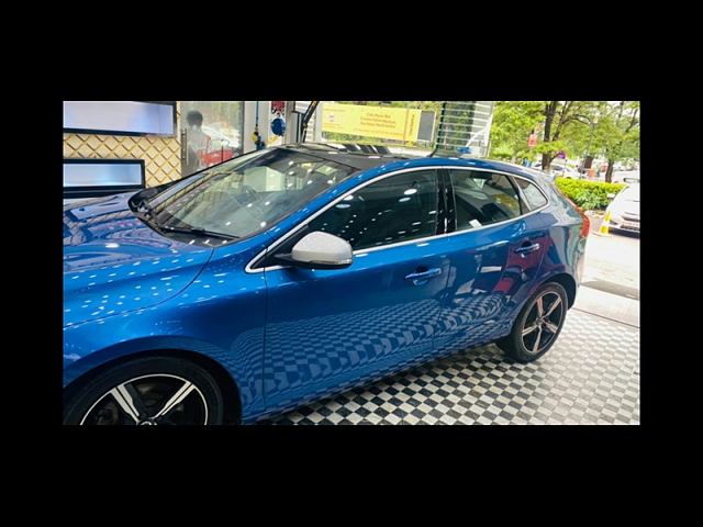 Second Hand Volvo V40 [2016-2019] D3 R-Design in Dehradun