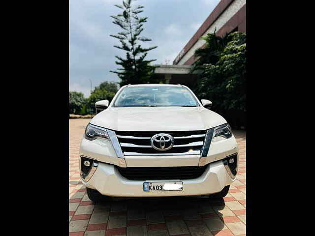 Second Hand Toyota Fortuner [2016-2021] 2.8 4x4 MT [2016-2020] in Bangalore