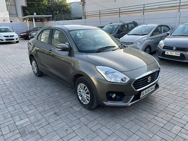 Second Hand Maruti Suzuki Dzire [2017-2020] VXi AMT in Delhi