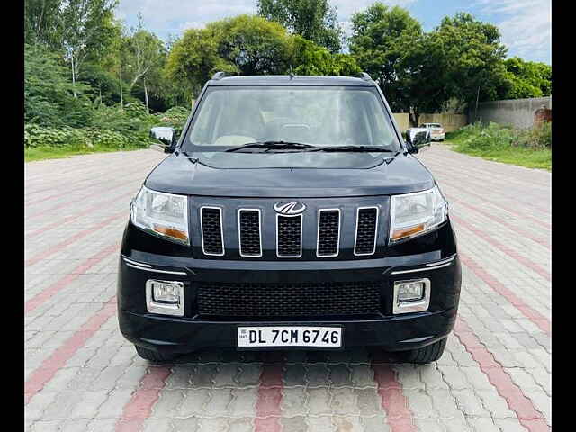 Second Hand Mahindra TUV300 [2015-2019] T8 AMT in Delhi