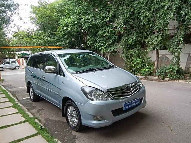 Second Hand Toyota Innova [2009-2012] 2.5 VX 8 STR BS-IV in Bangalore