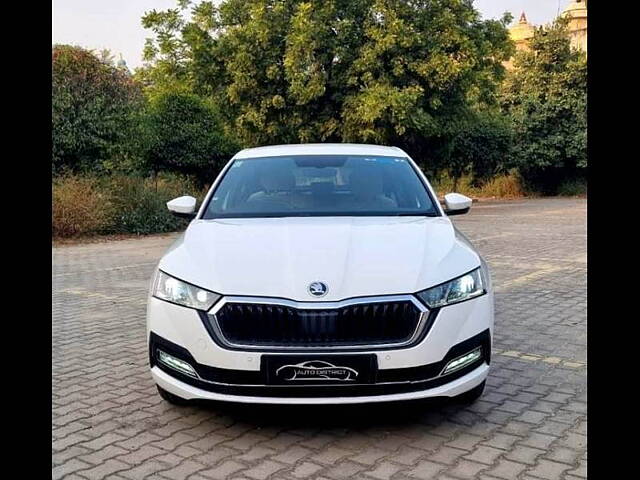 Second Hand Skoda Octavia L&K 2.0 in Gurgaon