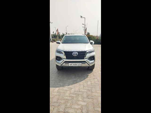 Second Hand Toyota Fortuner 4X2 AT 2.8 Diesel in Gurgaon