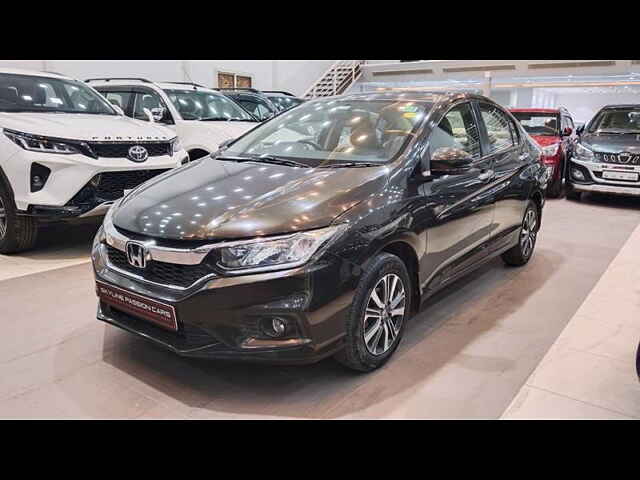 Second Hand Honda City 4th Generation V Petrol [2017-2019] in Bangalore