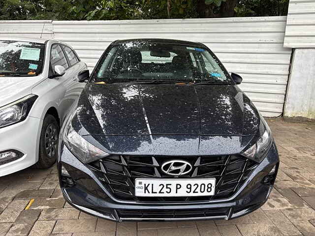 Second Hand Hyundai i20 [2020-2023] Sportz 1.2 MT [2020-2023] in Thiruvananthapuram