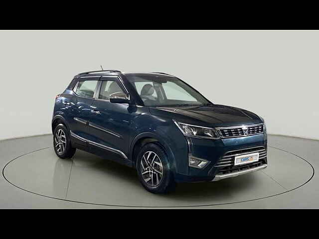 Second Hand Mahindra XUV300 [2019-2024] W8 (O) 1.2 Petrol AMT in Delhi