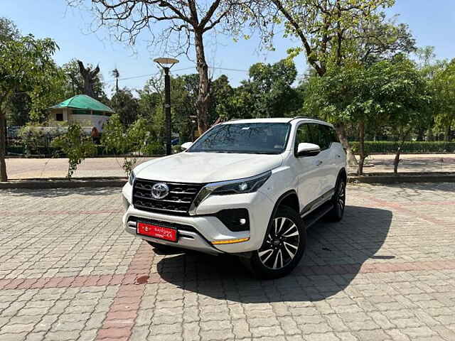 Second Hand Toyota Fortuner [2016-2021] 2.8 4x2 AT [2016-2020] in Jalandhar