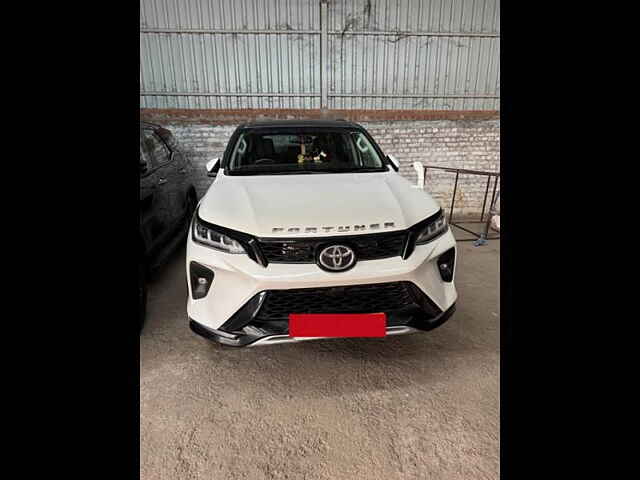 Second Hand Toyota Fortuner 4X2 AT 2.8 Legender in Lucknow