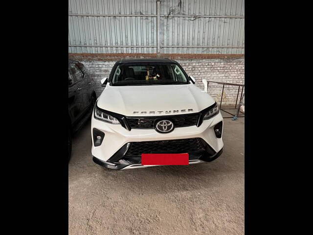 Second Hand Toyota Fortuner 4X2 AT 2.8 Legender in Lucknow