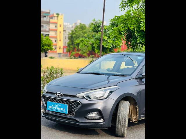 Second Hand Hyundai i20 Active 1.2 SX Dual Tone in Delhi