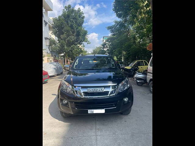 Second Hand Isuzu D-Max V-Cross [2016-2018] 4x4 in Bangalore