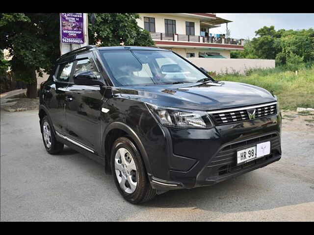 Second Hand Mahindra XUV300 [2019-2024] W6 1.2 Petrol in Gurgaon