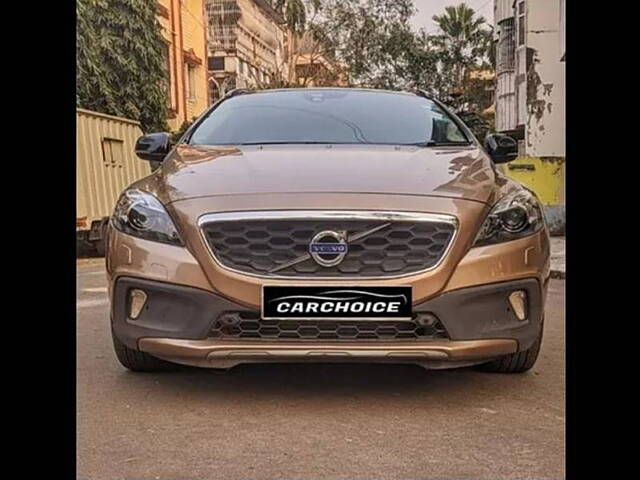 Second Hand Volvo V40 Cross Country [2013-2016] D3 in கொல்கத்தா
