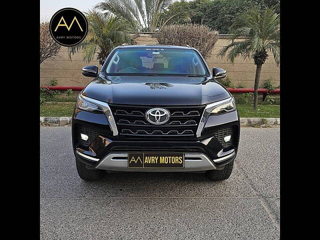 Second Hand Toyota Fortuner [2016-2021] 2.7 4x2 AT [2016-2020] in Delhi