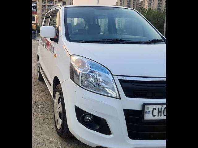 Second Hand Maruti Suzuki Wagon R 1.0 [2014-2019] VXI AMT (O) in Zirakpur