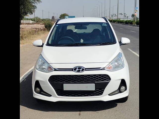 Second Hand Hyundai Grand i10 Sportz U2 1.2 CRDi in Surat