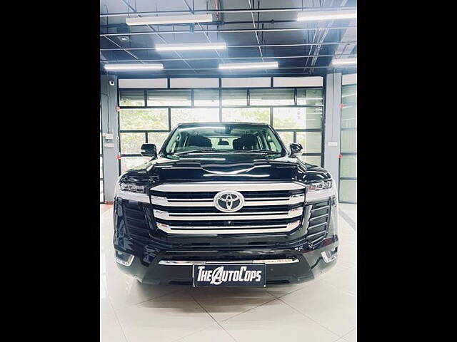 Second Hand Toyota Land Cruiser [2011-2015] LC 200 VX in Pune