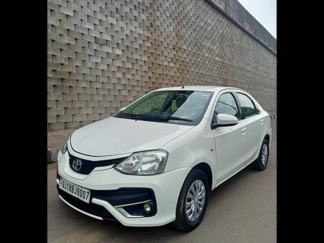 Second Hand Toyota Etios Cross 1.4 GD in Vadodara