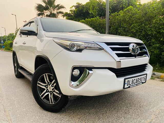 Second Hand Toyota Fortuner [2016-2021] 2.8 4x2 AT [2016-2020] in Delhi