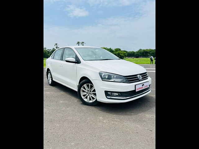 Second Hand Volkswagen Vento [2015-2019] Highline Plus 1.2 (P) AT 16 Alloy in Vadodara