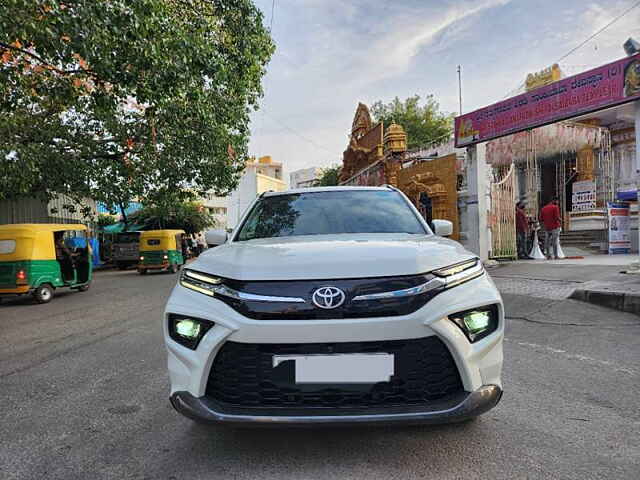 Second Hand Toyota Urban Cruiser Hyryder V AT NeoDrive [2022-2023] in Bangalore