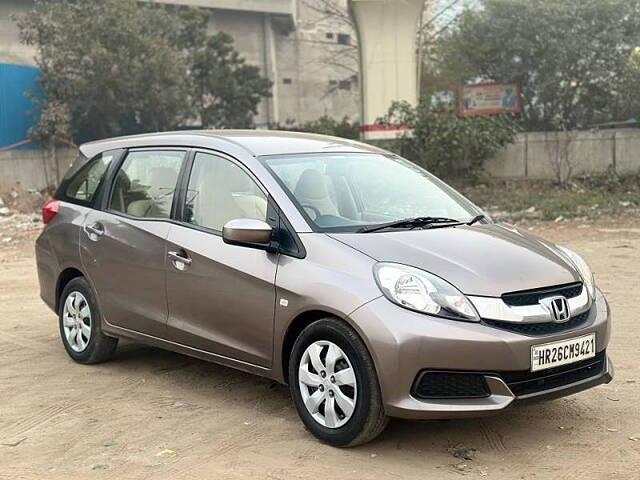 Second Hand Honda Mobilio S Petrol in Delhi