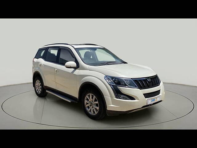 Second Hand Mahindra XUV500 [2015-2018] W10 AT 1.99 in Lucknow