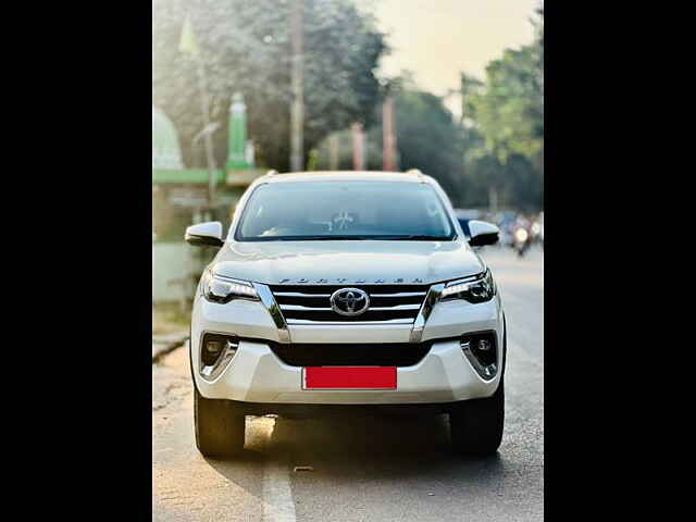 Second Hand Toyota Fortuner [2016-2021] 2.8 4x4 MT [2016-2020] in Lucknow