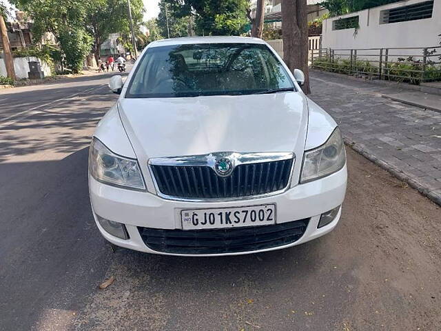 Second Hand Skoda Laura Ambition 2.0 TDI CR MT in Ahmedabad