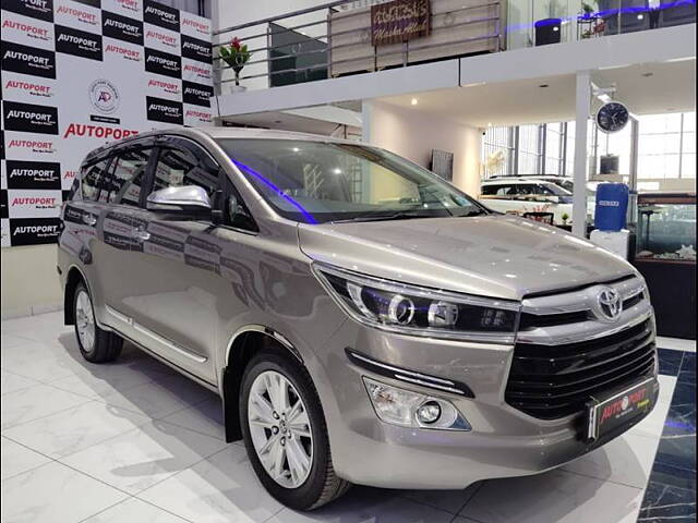 Second Hand Toyota Innova Crysta [2016-2020] 2.4 ZX 7 STR [2016-2020] in Bangalore