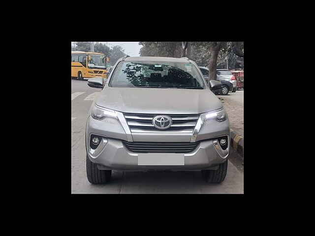 Second Hand Toyota Fortuner [2016-2021] 2.8 4x2 MT [2016-2020] in Gurgaon