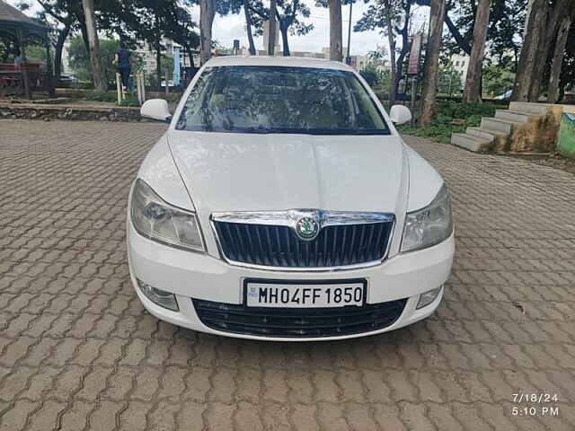 Second Hand Skoda Laura Ambiente 2.0 TDI CR MT in Nashik