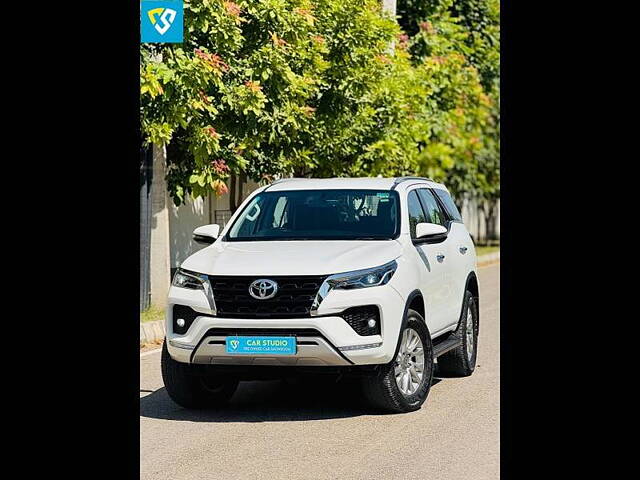 Second Hand Toyota Fortuner 4X4 AT 2.8 Diesel in Mohali