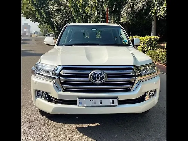 Used 18 Toyota Land Cruiser 11 15 Lc 0 Vx For Sale At Rs 1 55 00 000 In Delhi Cartrade