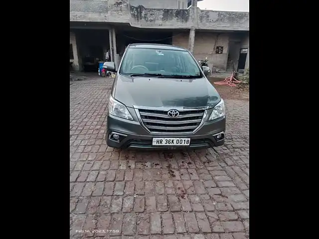 Second Hand Toyota Innova [2013-2014] 2.5 ZX 7 STR BS-III in Ambala Cantt