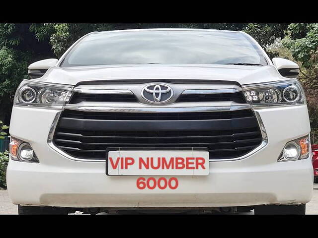 Second Hand Toyota Innova Crysta [2016-2020] 2.4 V Diesel in Mumbai