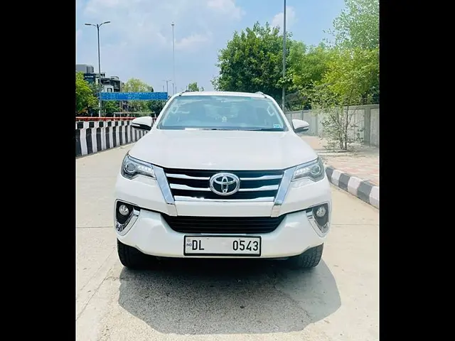 Second Hand Toyota Fortuner [2016-2021] 2.8 4x2 MT [2016-2020] in Delhi