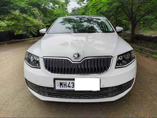 Second Hand Skoda Octavia [2017-2021] 2.0 TDI CR Style Plus AT [2017] in Nashik