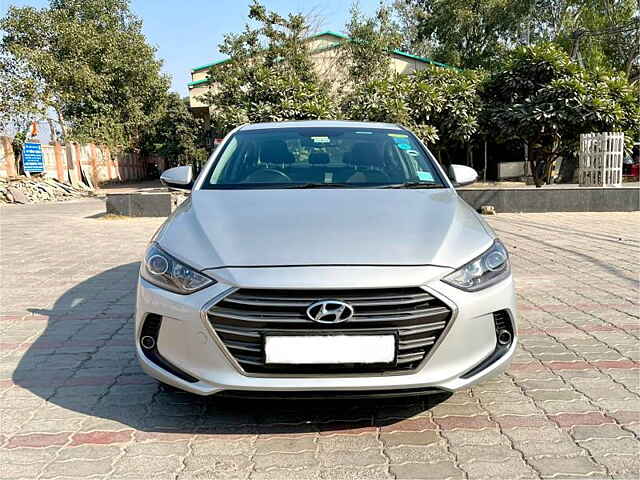 Second Hand Hyundai Elantra SX (O) 2.0 AT in Delhi