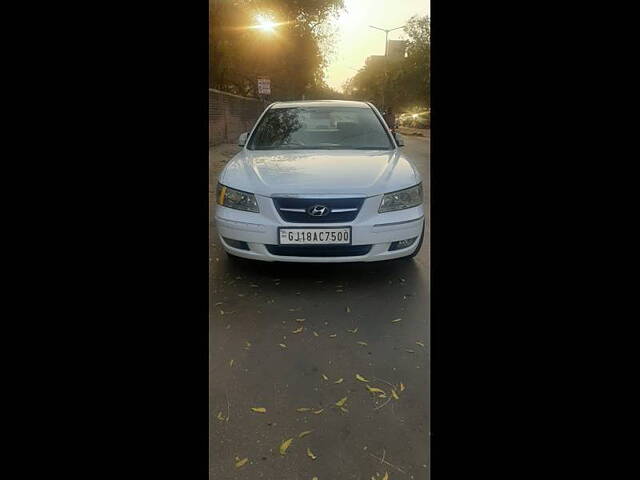 Second Hand Hyundai Sonata Embera [2005-2009] 2.0 CRDi AT in Ahmedabad