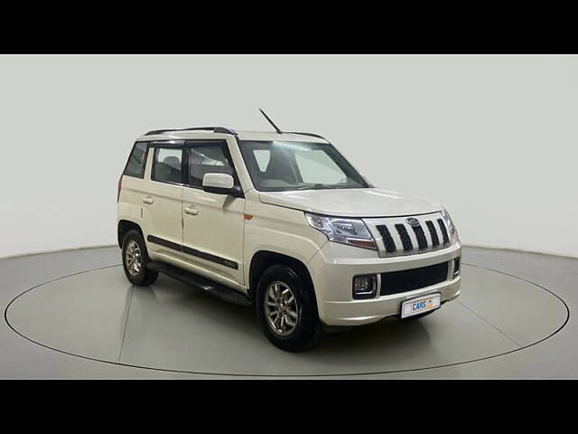 Second Hand Mahindra TUV300 [2015-2019] T8 AMT in Mumbai