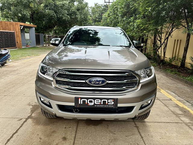 Second Hand Ford Endeavour Titanium 2.0 4x2 AT in Hyderabad